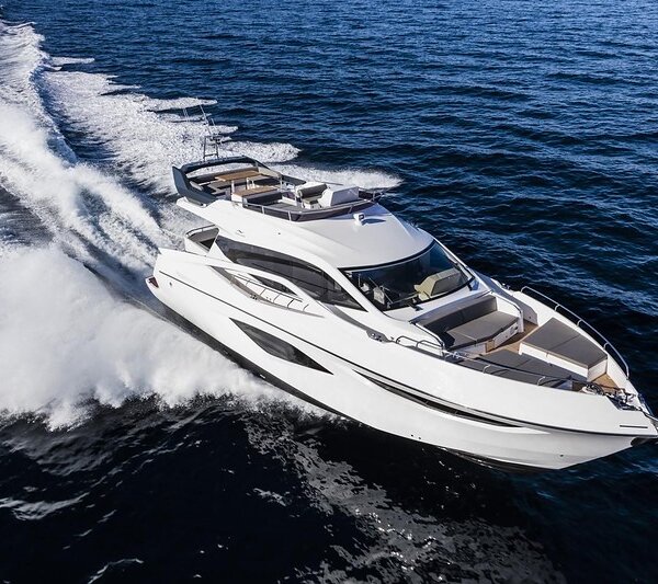 65’ Numarine 2017 includes Jetski