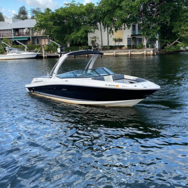 27' Sea Ray SLX