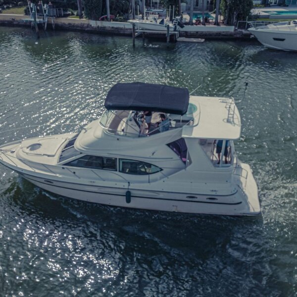 44' Maxum Flybridge