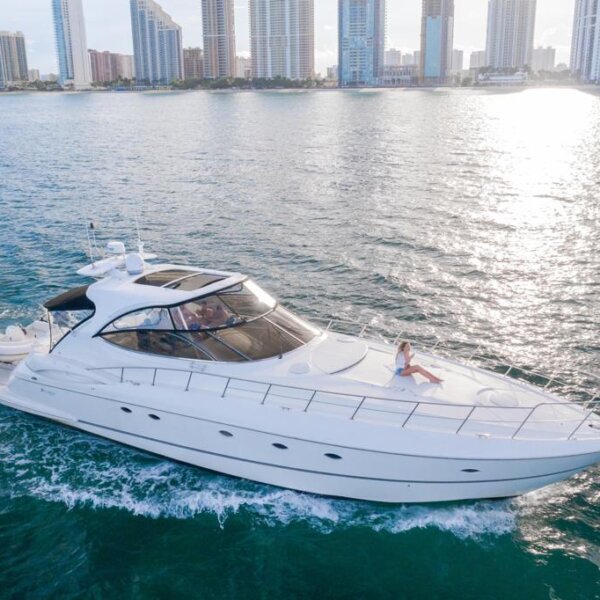 59' Cruiser Yachts