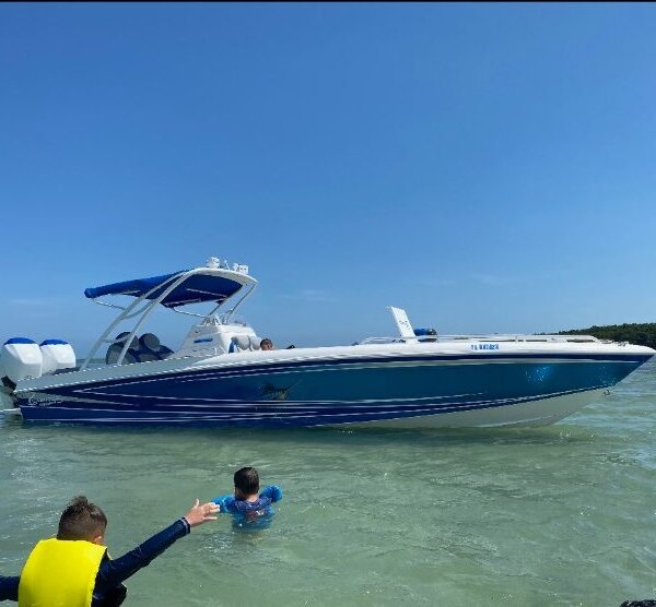 32' Renegade