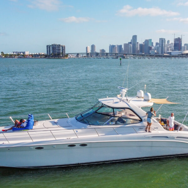 55' Searay Miami boat rental