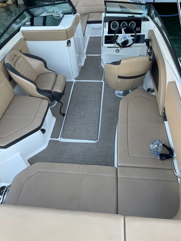 23' Sea Ray - Image 11