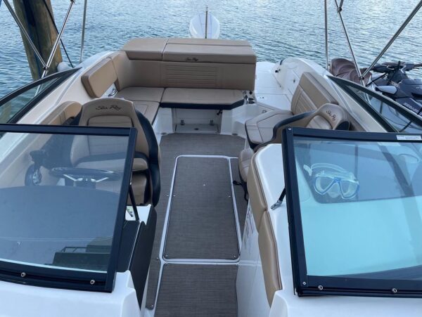 23' Sea Ray - Image 6