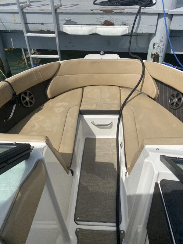 23' Sea Ray - Image 5