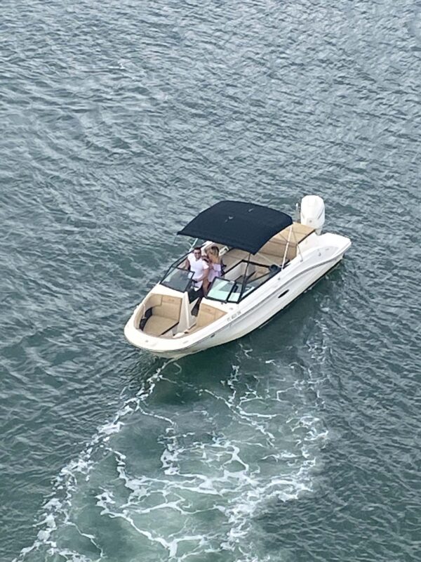 23' Sea Ray - Image 2